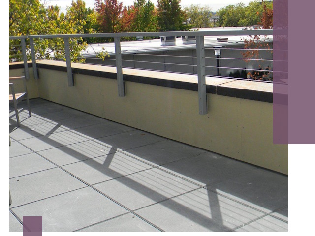 Металлические парапеты под ключ в Тайшете: монтаж и изготовление