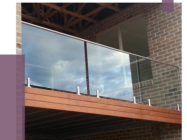 Стеклянные парапеты на крыше и террасе в Тайшете от 11683 руб. | ПРОЛЁТ-Тшт